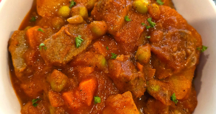 Easy Egyptian Bazella with Beef, Peas, and Carrots