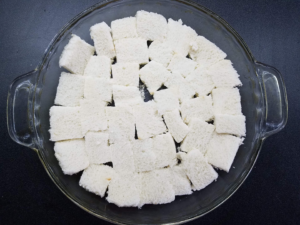 layering bread for eggah
