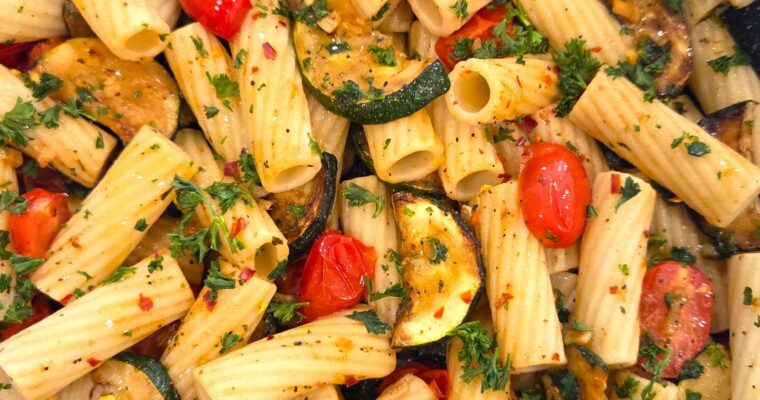 Easy Zucchini and Cherry Tomato Pasta Recipe