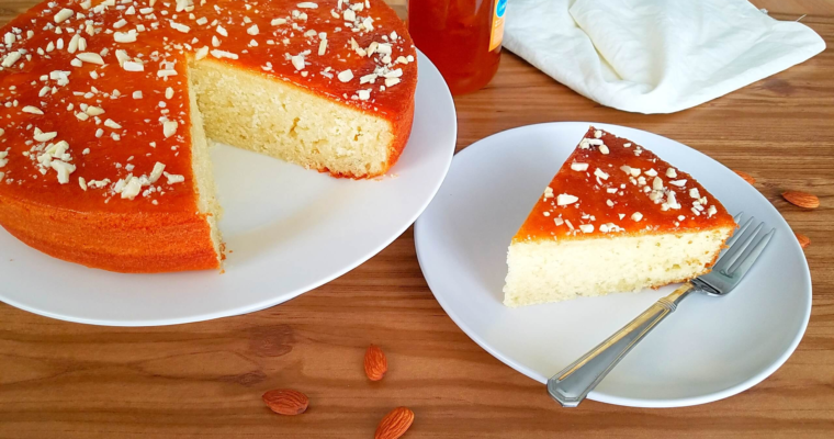 Easy Moroccan Apricot Cake with Milk