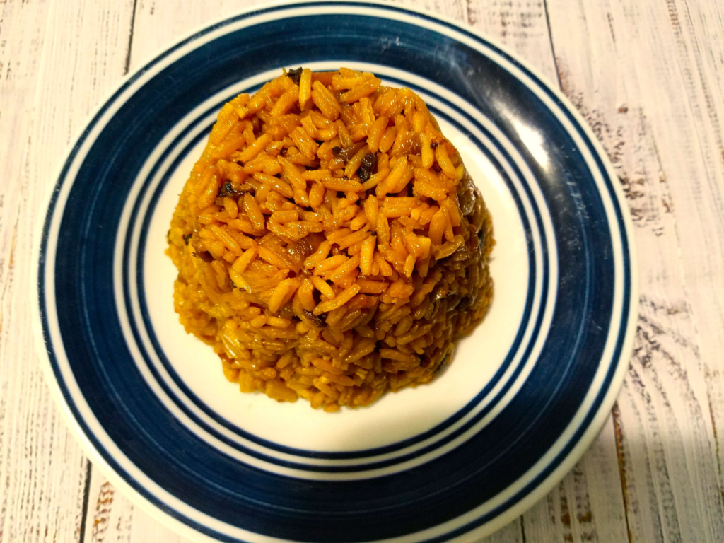 Sayadieh rice served in a plate